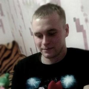 Парни в Тосно: Дима, 30 - ищет девушку из Тосно