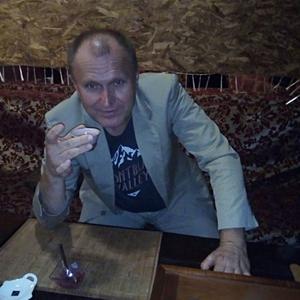 Парни в Донецке: Иван, 54 - ищет девушку из Донецка