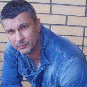 Игорь, 54 года, Яровое