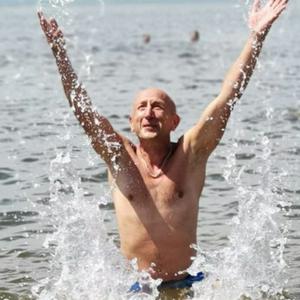 Парни в Владивостоке: Вадим, 56 - ищет девушку из Владивостока