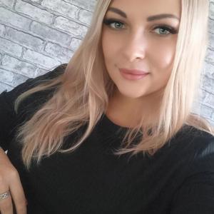 Оксана, 32 года, Москва