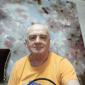 Олег, 60 лет, Хабаровск