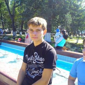 Парни в Кызыл-Озек: Максим, 29 - ищет девушку из Кызыл-Озек