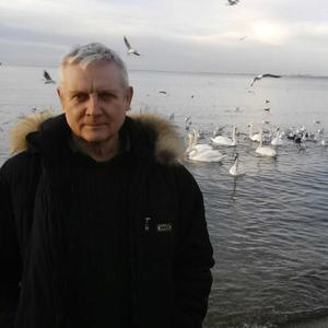 Виктор, 60 лет, Новороссийск