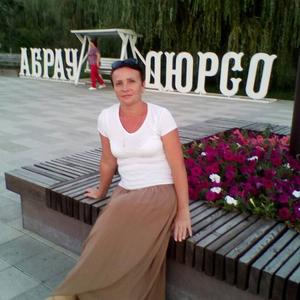 Девушки в Обнинске: Елена, 52 - ищет парня из Обнинска