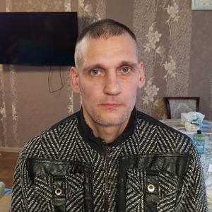 Парни в Томске: Сергей, 44 - ищет девушку из Томска