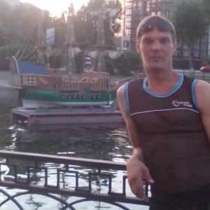 Юрий, 32 года, Астрахань
