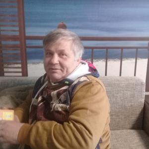 Парни в Твери: Виктор, 71 - ищет девушку из Твери