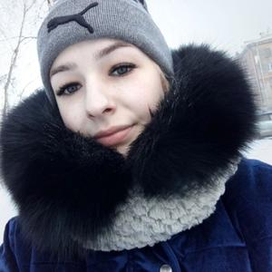 Девушки в Новокузнецке: Яна, 21 - ищет парня из Новокузнецка