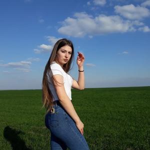 Девушки в Крымске: Светлана, 22 - ищет парня из Крымска