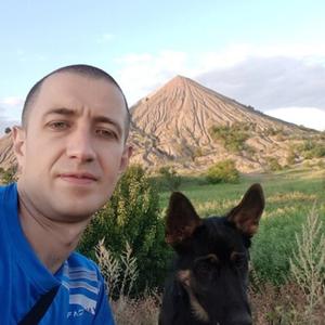 Парни в Донецке: Сергей, 38 - ищет девушку из Донецка