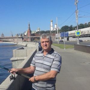 Геннадий, 67 лет, Саратов