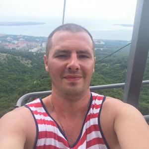 Парни в Омске: Игорь, 38 - ищет девушку из Омска