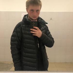 Максим, 22 года, Иркутск