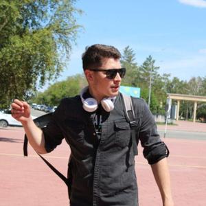 Парни в Омске: Илья, 22 - ищет девушку из Омска