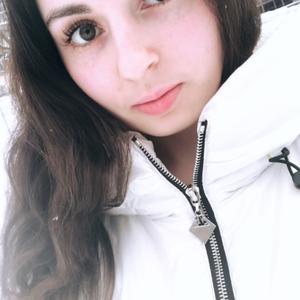 Девушки в Ижевске: Марина, 26 - ищет парня из Ижевска