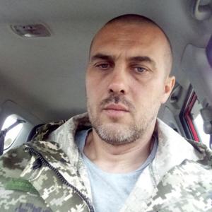 Александр, 42 года, Стрежевой