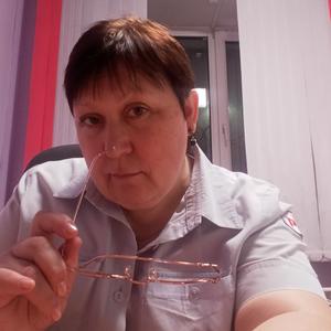 Девушки в Омске: Ольга, 47 - ищет парня из Омска