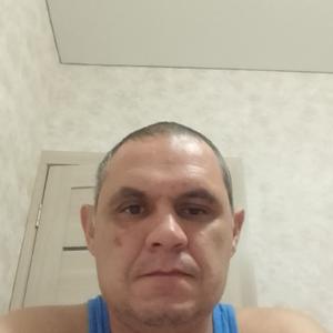 Ильхам, 44 года, Казань