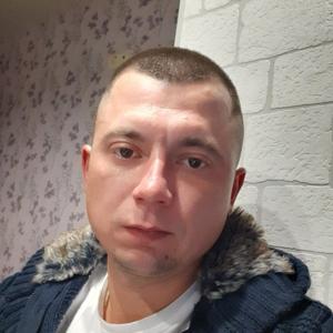 Парни в Смоленске: Ик, 23 - ищет девушку из Смоленска