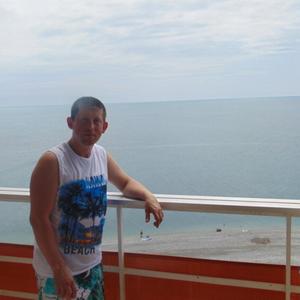 Андрей, 42 года, Петровск