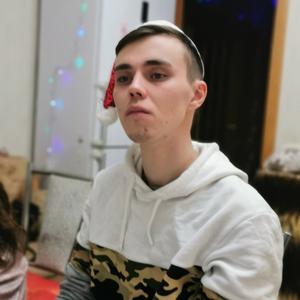 Парни в Чебоксарах (Чувашия): Владислав, 28 - ищет девушку из Чебоксар (Чувашия)