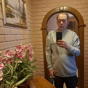 Виталий, 58 лет, Омск