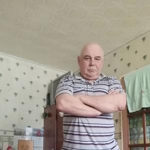 Игорь, 56 лет, Луга