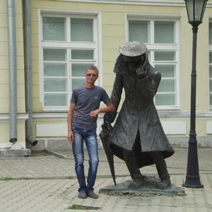 Александр, 56 лет, Таганрог