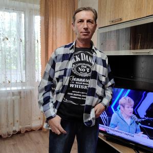 Парни в Омске: Юрий, 51 - ищет девушку из Омска