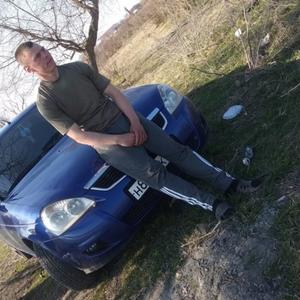 Парни в Волгограде: Андрей, 29 - ищет девушку из Волгограда