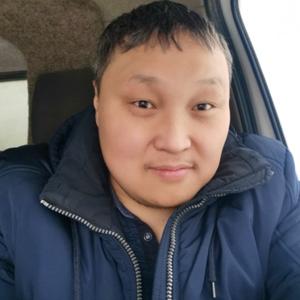 Парни в Якутске: Максим, 44 - ищет девушку из Якутска