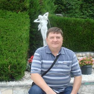 Александр, 57 лет, Миллерово