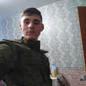 Парни в Ижевске: Данил, 23 - ищет девушку из Ижевска