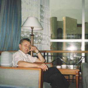Павел, 75 лет, Пермь