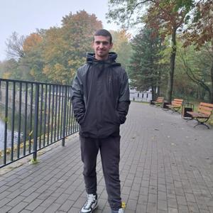 Парни в Калининграде: Максим Бычков, 27 - ищет девушку из Калининграда