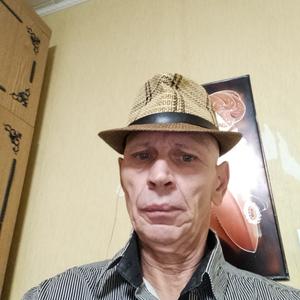 Владимир, 54 года, Росток