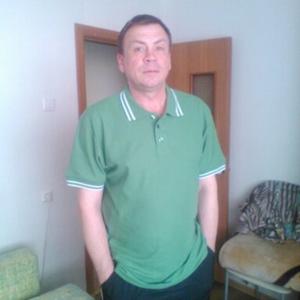 Игорь, 60 лет, Казань