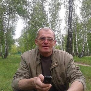 Юрий, 65 лет, Омск