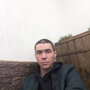 Парни в Омске: Ильдар Глебов, 38 - ищет девушку из Омска