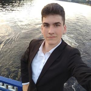 Artem, 22 года, Санкт-Петербург