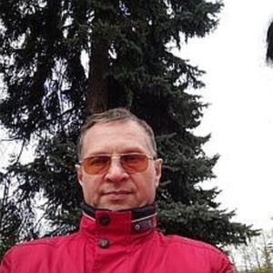 Пётр, 69 лет, Лесной