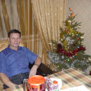 Михаил, 58 лет, Архангельск
