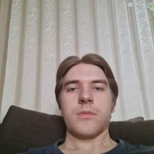 Павел, 19 лет, Москва