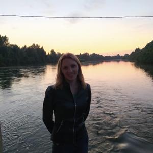 Девушки в Заринске: Елена, 32 - ищет парня из Заринска