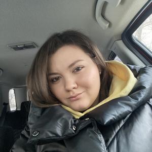 Девушки в Ульяновске: Полина, 22 - ищет парня из Ульяновска