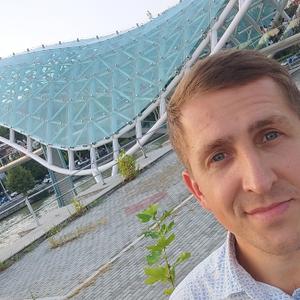 Парни в Ессентуках: Игорь, 31 - ищет девушку из Ессентуков