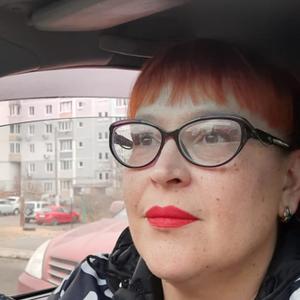 Девушки в Владивостоке: Анна, 43 - ищет парня из Владивостока