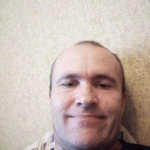 Парни в Омске: Вадим, 46 - ищет девушку из Омска