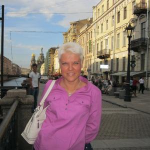 Девушки в Санкт-Петербурге: Лариса, 45 - ищет парня из Санкт-Петербурга